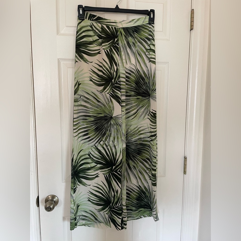 Forever 21 Green Leaf Pattern Pants